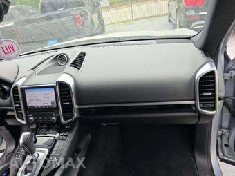 2017 Porsche Cayenne Platinum Edition – miniatura 19