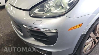 2017 Porsche Cayenne Platinum Edition – miniatura 24