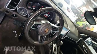 2017 Porsche Cayenne Platinum Edition – miniatura 25