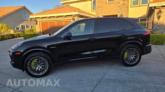 2017 Porsche Cayenne S E-Hybrid Platinum Ed - miniatura 3