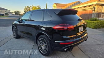 2017 Porsche Cayenne S E-Hybrid Platinum Ed - miniatura 4