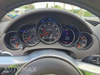 2017 Porsche Cayenne – miniatura 9