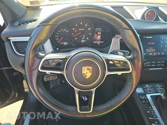 2017 Porsche Macan GTS – miniatura 10