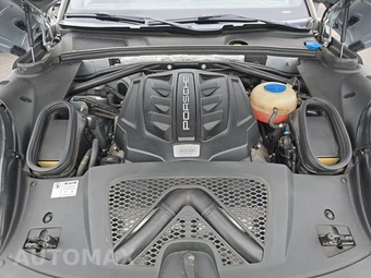 2017 Porsche Macan GTS – miniatura 15