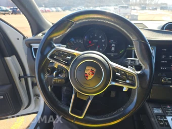 2017 Porsche Macan GTS – miniatura 10