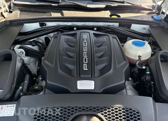2017 Porsche Macan S - miniatura 17