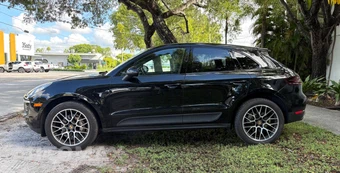 2017 Porsche Macan S – miniatura 4