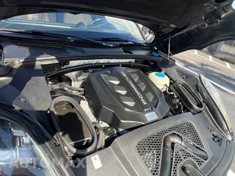 2017 Porsche Macan S – miniatura 17