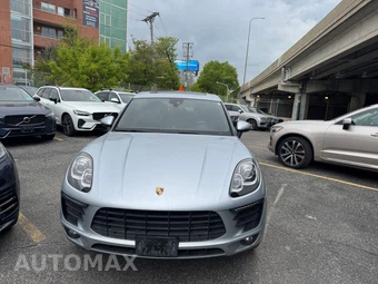 2017 Porsche Macan S – miniatura 5