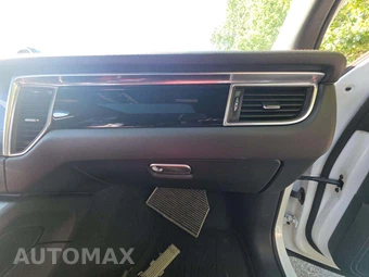 2017 Porsche Macan S – miniatura 16