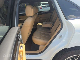 2017 Porsche Macan S - miniatura 10