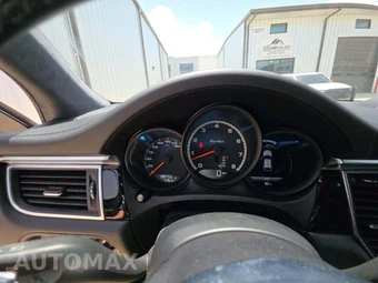 2017 Porsche Macan Turbo - miniatura 9