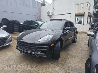 2017 Porsche Macan Turbo