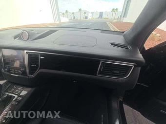 2017 Porsche Macan Turbo - miniatura 16