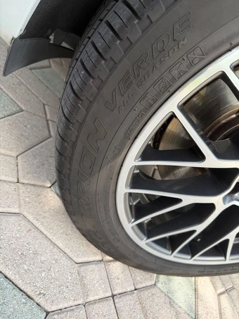 2017 Porsche Macan Turbo - miniatura 14