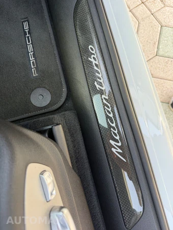 2017 Porsche Macan Turbo - miniatura 21
