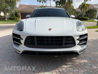 2017 Porsche Macan Turbo - miniatura 3