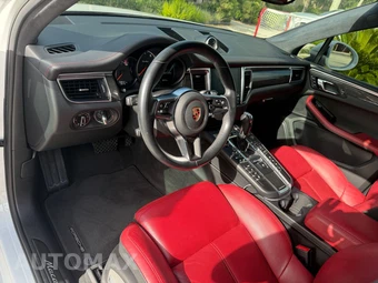 2017 Porsche Macan Turbo - miniatura 34