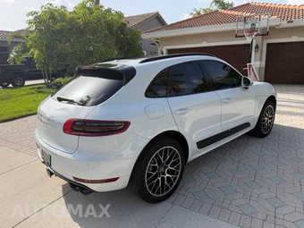 2017 Porsche Macan Turbo - miniatura 6