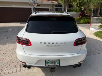 2017 Porsche Macan Turbo - miniatura 8
