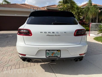 2017 Porsche Macan Turbo - miniatura 9