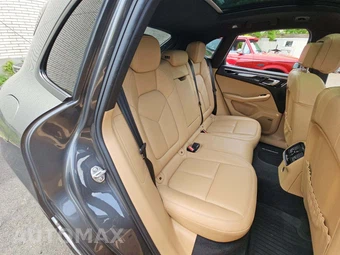 2017 Porsche Macan – miniatura 16
