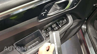 2017 Porsche Macan - miniatura 32
