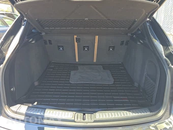2017 Porsche Macan – miniatura 16