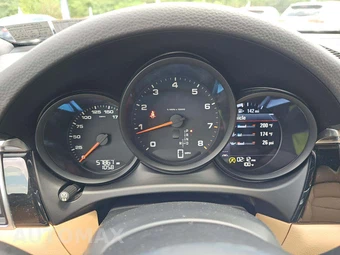 2017 Porsche Macan – miniatura 6