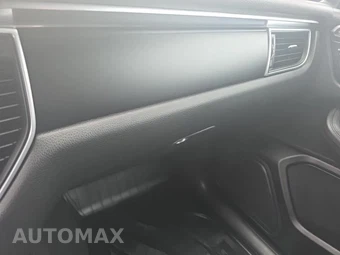 2017 Porsche Macan – miniatura 21