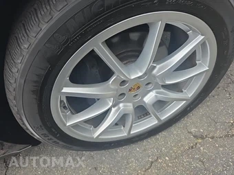 2017 Porsche Macan – miniatura 9