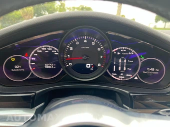 2017 Porsche Panamera 4 - miniatura 12