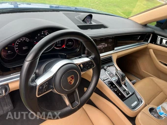 2017 Porsche Panamera 4 - miniatura 9