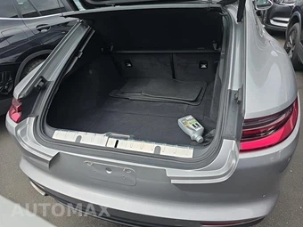 2017 Porsche Panamera 4 – miniatura 30