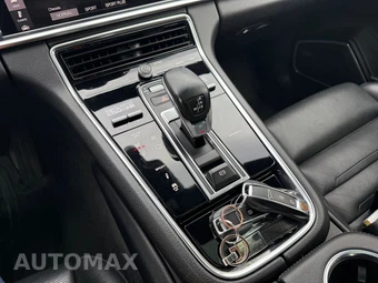 2017 Porsche Panamera 4 – miniatura 38
