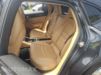 2017 Porsche Panamera 4 – miniatura 13