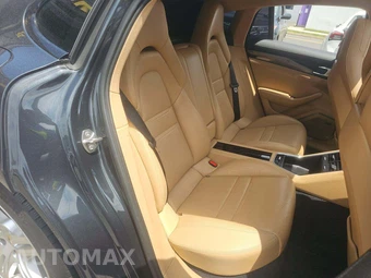 2017 Porsche Panamera 4 – miniatura 16
