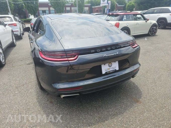 2017 Porsche Panamera 4 – miniatura 2