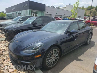 2017 Porsche Panamera 4