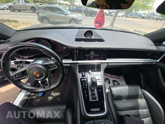 2017 Porsche Panamera 4 – miniatura 10