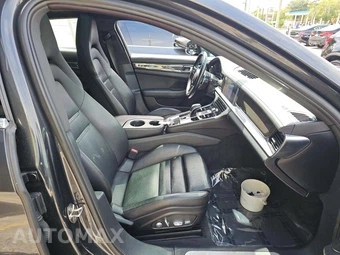 2017 Porsche Panamera 4S - miniatura 18