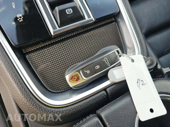 2017 Porsche Panamera 4S - miniatura 8