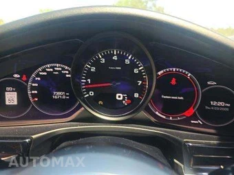2017 Porsche Panamera 4S – miniatura 10