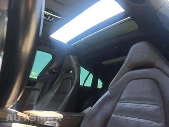 2017 Porsche Panamera 4S – miniatura 12