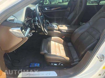 2017 Porsche Panamera 4S – miniatura 7