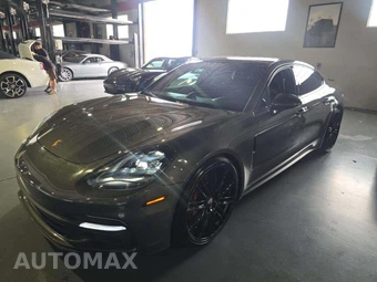2017 Porsche Panamera 4S