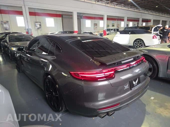 2017 Porsche Panamera 4S – miniatura 2