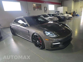 2017 Porsche Panamera 4S – miniatura 4