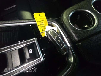 2017 Porsche Panamera 4S – miniatura 8