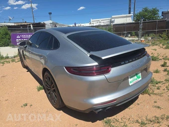 2017 Porsche Panamera 4S – miniatura 2